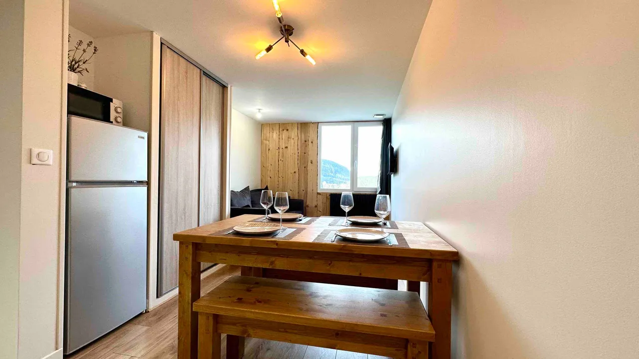 Appartement 11 : coin repas