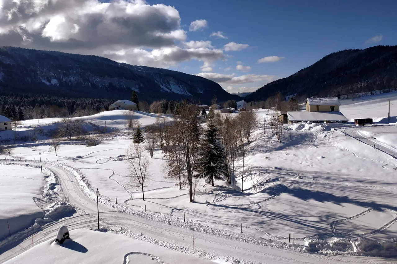 Le paysage enneigé autour de la résidence